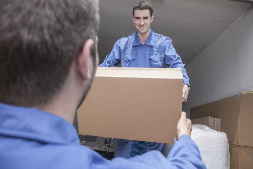 Flexible Kingston moving solution for small and medium transport jobs